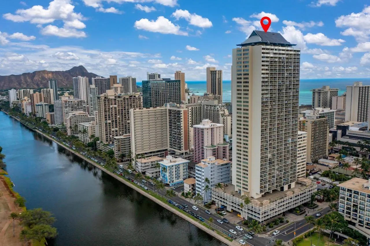 Island Colony 2020 Thirty Plus Night Rental Honolulu 0*,  United States